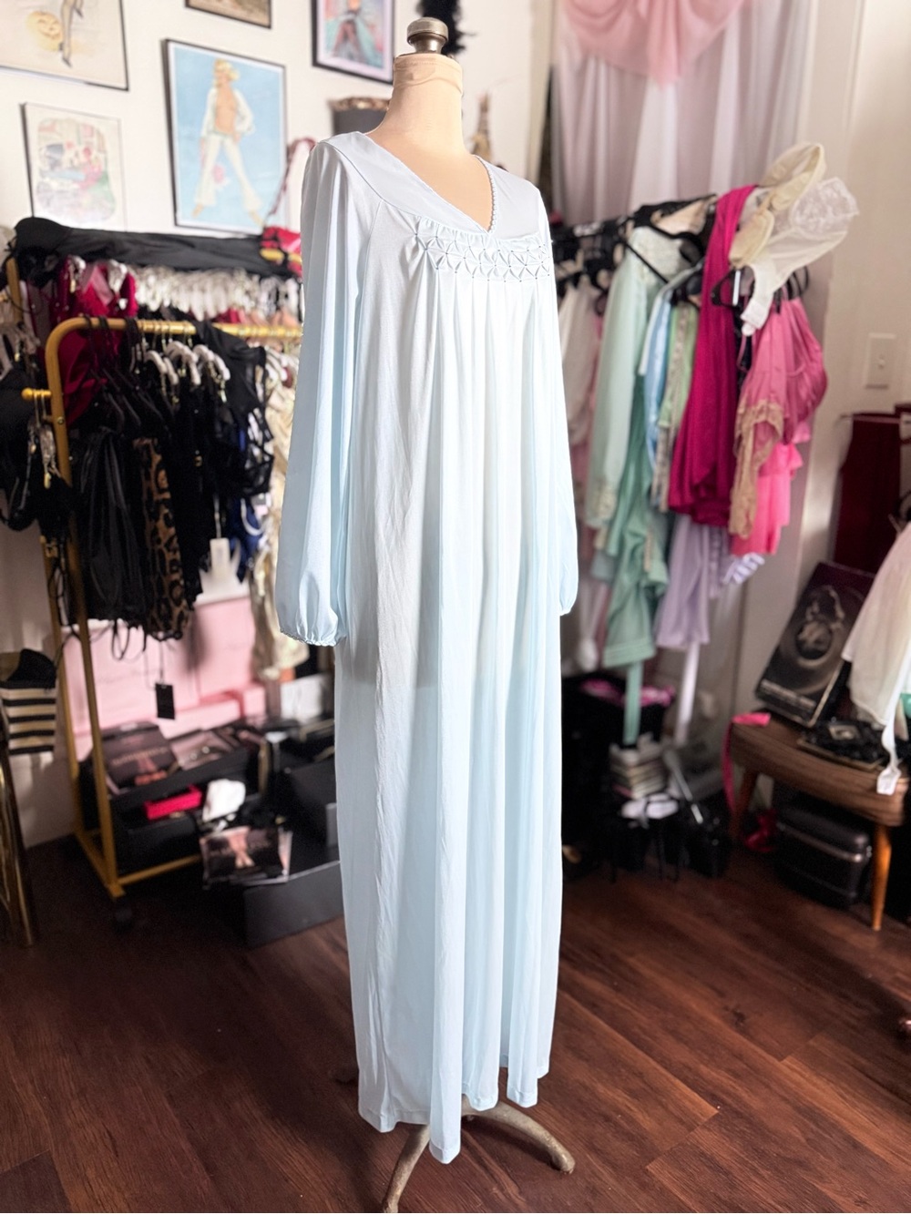 Vintage Blue Long Sleeve 1960s Nightgown